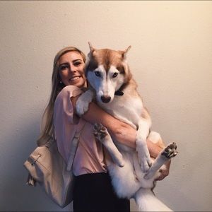 Meet your Posher, Olivia